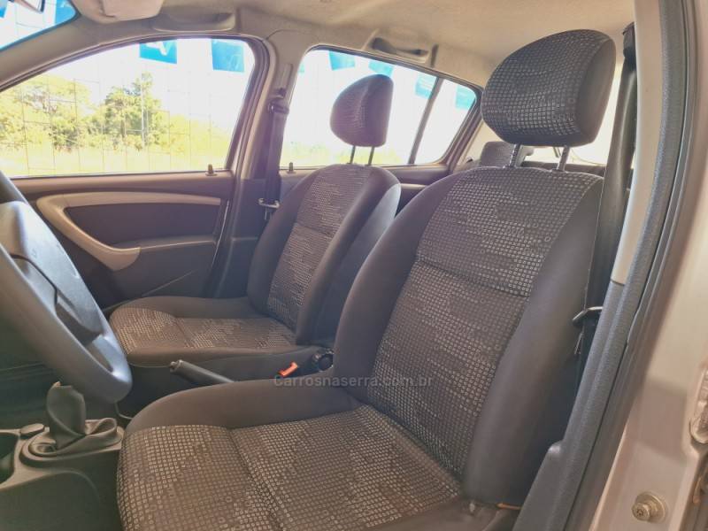 RENAULT - SANDERO - 2009/2010 - Prata - R$ 30.900,00
