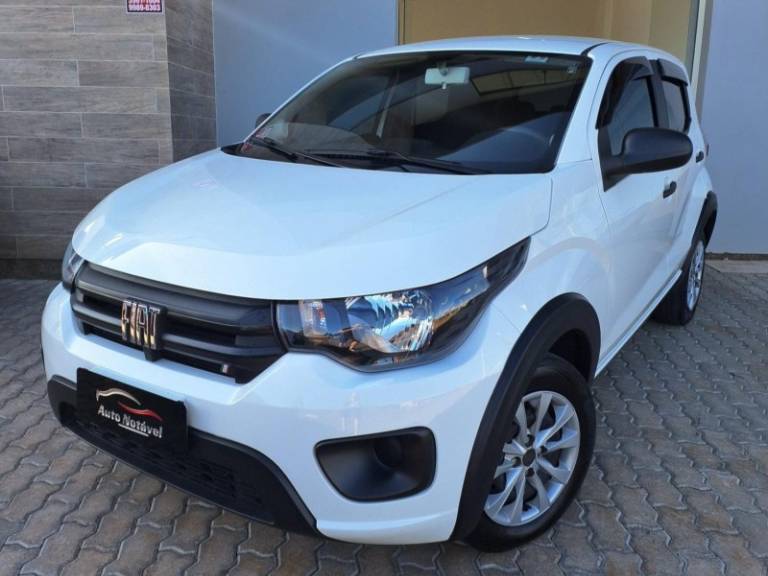 FIAT - MOBI - 2022/2023 - Branca - R$ 53.900,00