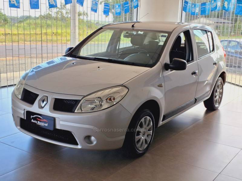 RENAULT - SANDERO - 2009/2010 - Prata - R$ 30.900,00